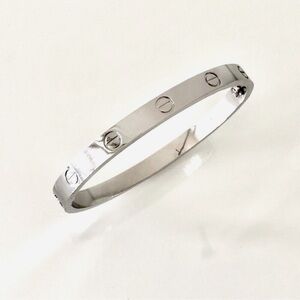 Clip On Love Screw Cuff Bangle Bracelet in Silver